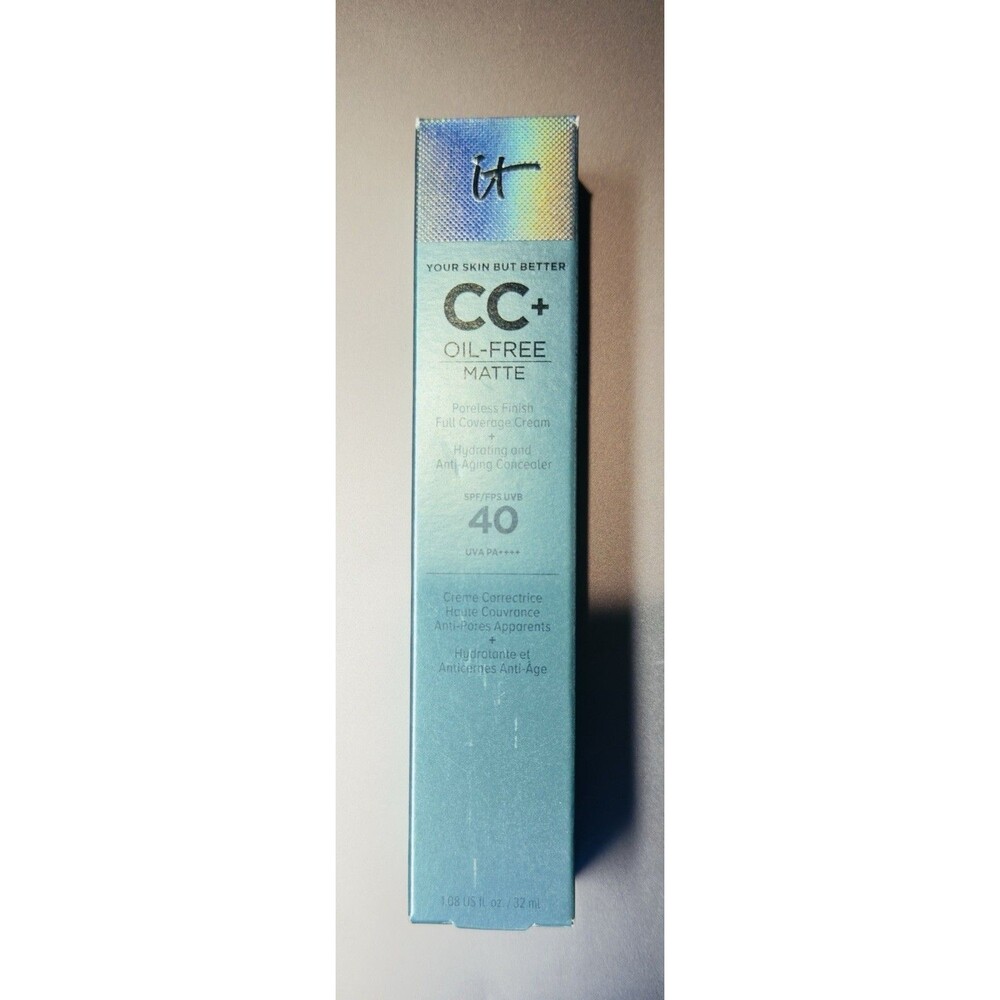 It Cosmetics CC+ Oil-Free Matte Full Coverage Foundation SPF 40 - Medium Tan